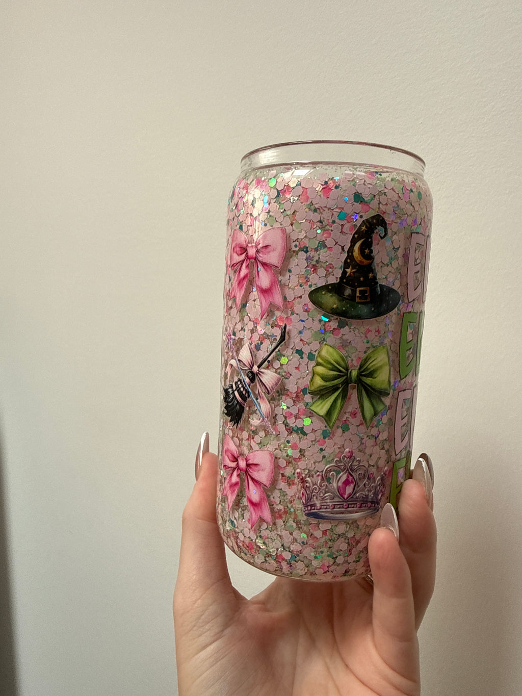 Elphaba glass 16oz