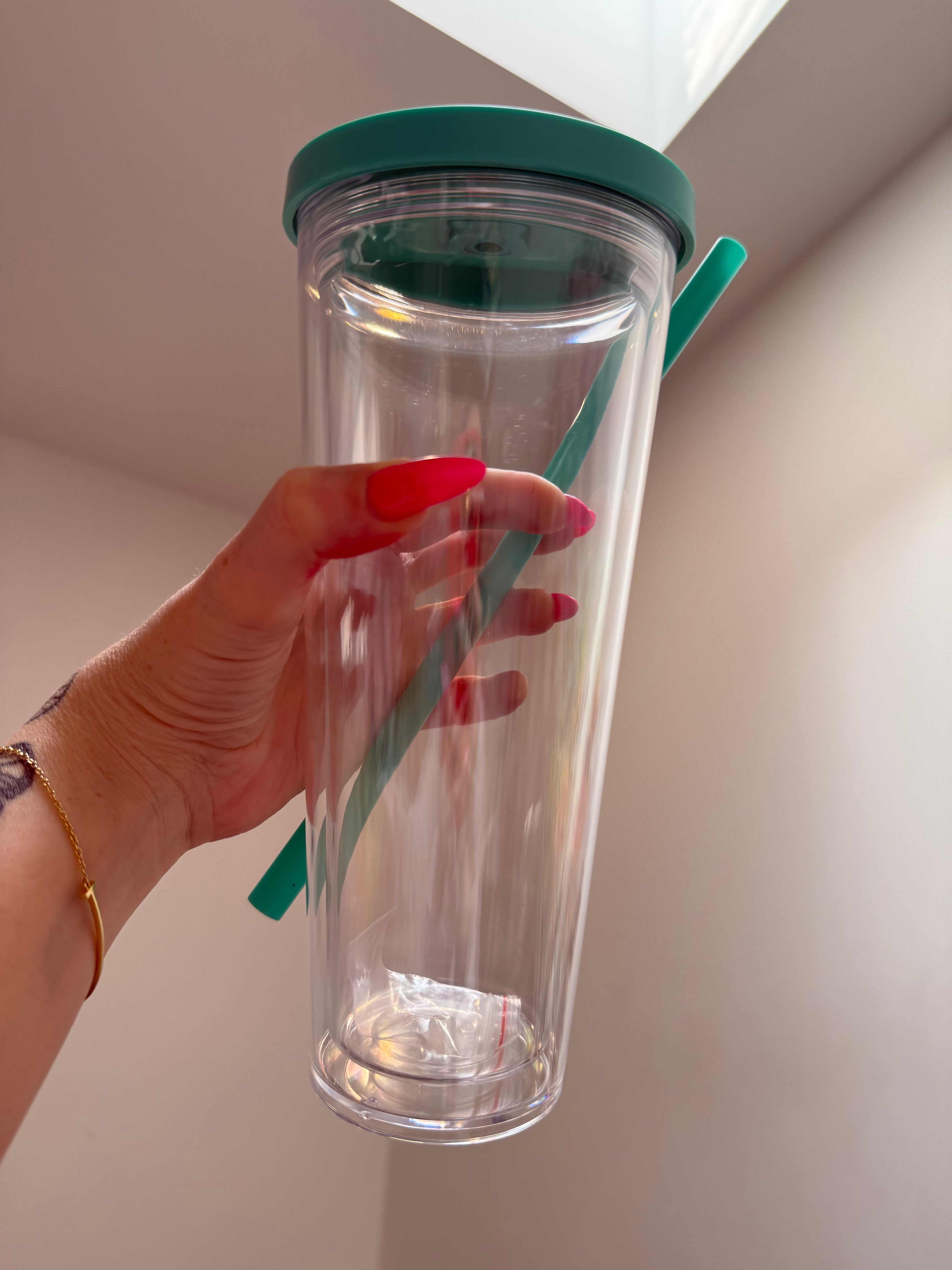 THICK - 24oz acrylic - coloured lid & matching thick straw