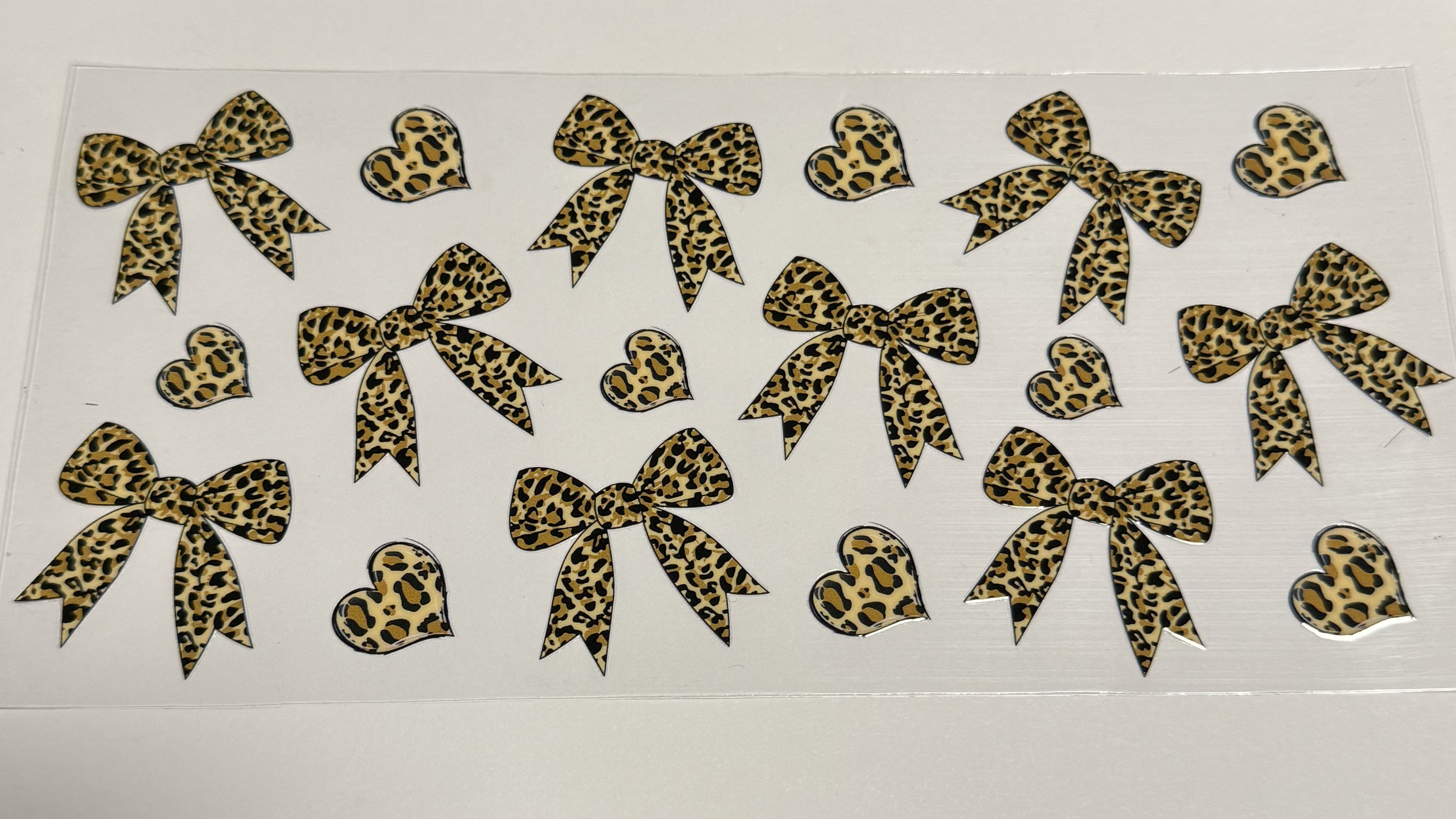Leopard bows
